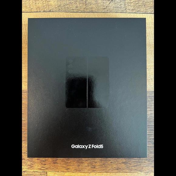 New Sealed Samsung Galaxy Z Fold5 SM-F946U - 512GB - Black (Unlocked) - Picture 2 of 3